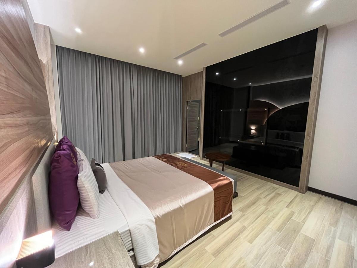 Purple Rainbow Motel 台北市 エクステリア 写真