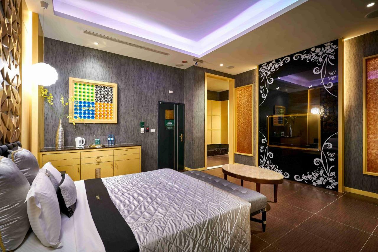 Purple Rainbow Motel 台北市 エクステリア 写真
